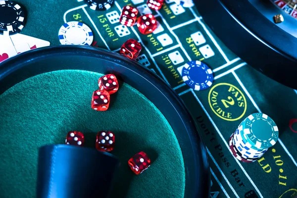 Bet slip mobile layout with game selections